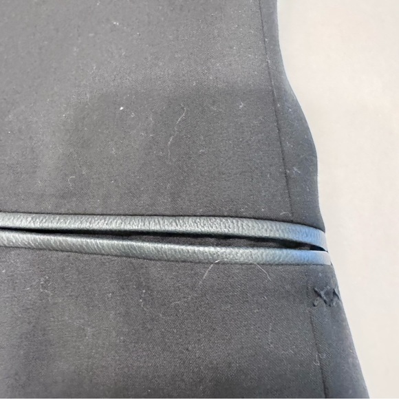 Elizabeth and James REVOLVE Women’s Black Blazer W/ Lamb Leather Trim Sz 4 - Picture 8 of 14